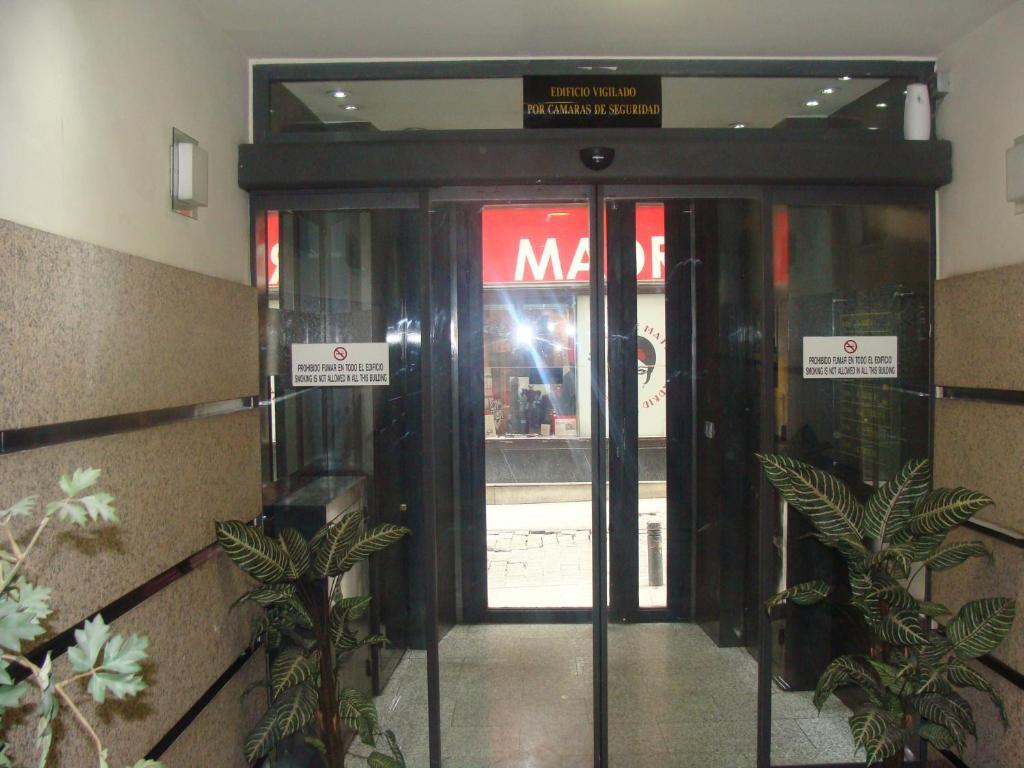 Inter Puerta Del Sol Pension Madrid Luaran gambar