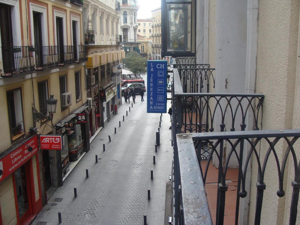 Inter Puerta Del Sol Pension Madrid Bilik gambar